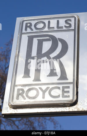 Silberne Rolls Royce Emblem Zeichen in London England Stockfoto