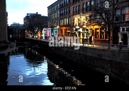 Manchester Lancashire, Großbritannien - Die Canal Street District von Manchester, die im Mittelpunkt der Gay Community ist Stockfoto