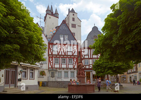 Alte Stadt Diez an der Lahn, Schloss Diez, Diez Burg im Hintergrund, Diez, Westerwald, Rheinland-Pfalz, Deutschland Stockfoto