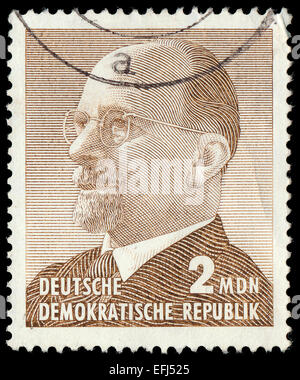 Deutsche Demokratische Republik - ca. 1965: Briefmarke gedruckt in Deutschland zeigt der Anführer der DDR von 1950 bis 1971 Walter Ulbricht Stockfoto