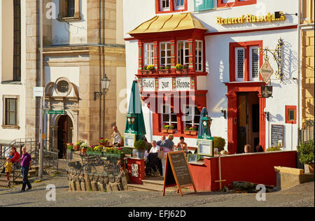 Steinernes Haus am Marktplatz, erbaut Renaissancebau mit dreiseitige Erker, älteste Stein Inn in Deutschland, Alt Stockfoto