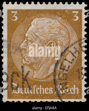 Deutschland - ca. 1933: Eine Briefmarke gedruckt in Deutschland zeigt Porträt von Paul von Hindenburg - 2. Präsident des Deutschen Reiches, von ser Stockfoto
