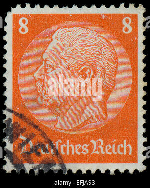 Deutschland - ca. 1933: Eine Briefmarke gedruckt in Deutschland zeigt Porträt von Paul von Hindenburg - 2. Präsident des Deutschen Reiches, von ser Stockfoto