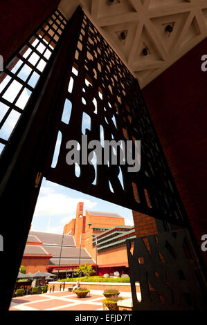 Die British Library Eingang Euston Road. Stockfoto