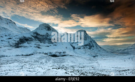 Winter-Blick auf die beiden Schwestern von Glencoe, Highlands Stockfoto