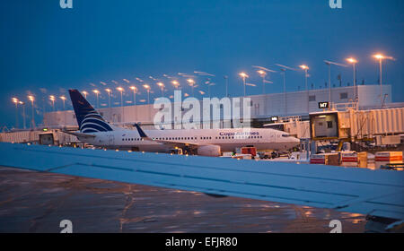 Chicago, Illinois - A Copa Airlines Jet am internationalen Flughafen O' Hare international Terminal. Stockfoto