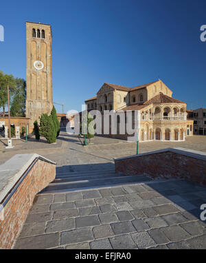 Brücke zur Kirche Santa Maria e San Donato, Canale di San Donato, Ponte San Donato, Murano, Venedig, Italien Stockfoto