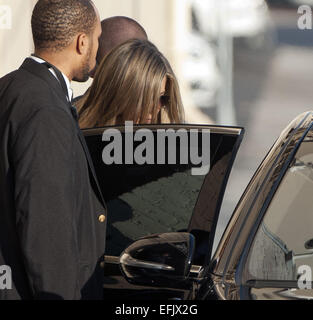 Hollywood, Kalifornien, USA. 5. Februar 2015. Amerikanischer Schauspielerin Jennifer Aniston hat einen Auftritt bei Jimmy Kimmel Live! in Hollywood heimlich ein-und am Donnerstag Nachmittag. Bildnachweis: David Bro/ZUMA Draht/Alamy Live-Nachrichten Stockfoto