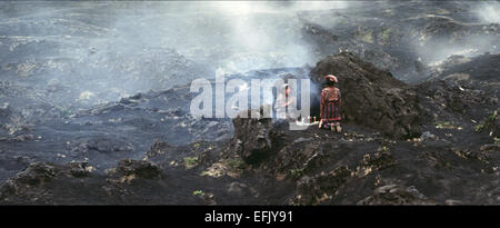 Eine undatiertes Handout Bild zeigt Schauspieler Maria Mercedes Coroy und Maria Telon in ein Standbild aus dem Film "Ixcanul Vulkan" von Regisseur Jayro Bustamante. Der Film werden im offiziellen Wettbewerb der 65. jährlichen Berliner Filmfestspiele "Berlinale", das von 05 bis 15. Februar 2015 läuft präsentiert. Foto: LA CASA DE PRODUCCI'N/BERLINALE/Dpa - obligatorische CREDIT/NO Vertrieb/Nutzung nur bis 15 März 2015 HANDOUT nur zur redaktionellen Nutzung - keine Nutzung ON soziale Netzwerke wie TWITTER, FACEBOOK, GOOGLE - Stockfoto