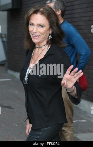 Jacqueline Bisset außerhalb ITV Studios mit: Jacqueline Bisset Where: London, Vereinigtes Königreich bei: 4. August 2014 Stockfoto