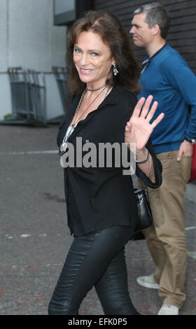 Jacqueline Bisset außerhalb ITV Studios mit: Jacqueline Bisset Where: London, Vereinigtes Königreich bei: 4. August 2014 Stockfoto