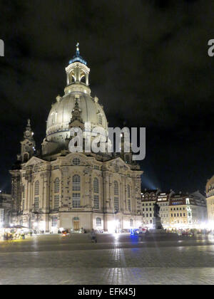 Kirche der Madonna in der alten Stadt Dresden in der Nacht Stockfoto