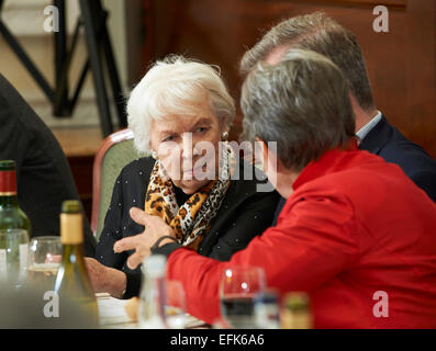 June Whitfield an Oldie des Jahres Awards 2015 Stockfoto