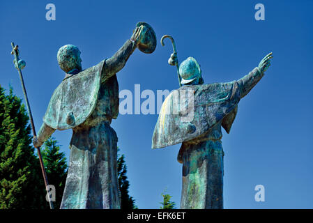 Spanien, Galicien: Pilgrim´s Statuen am Monte do Gozo in der Nähe von Santiago De Compostela Stockfoto