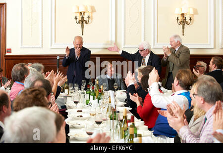 Ken Dodd - Oldie (Tattifilarious) of the Year bei den Oldie des Jahres Awards 2015 Stockfoto