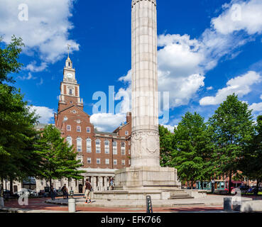 Weltkrieg-Denkmal vor der Providence County Courthouse, Providence, Rhode Island, USA Stockfoto