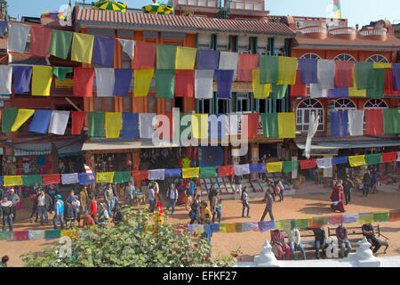 Geschäfte rund um die größte Stupa in Nepal Durbar Square Kathmandu Bodnath Stockfoto