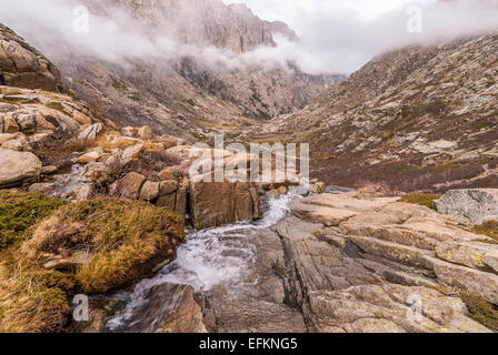 Montagne de la Restonica Haute Corse Vue du Lac de Nino en automne Haute Corse Frankreich 2 B Stockfoto