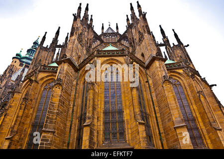 Südfassade des Sankt-Veits-Dom, Prag, Tschechische Republik. Stockfoto