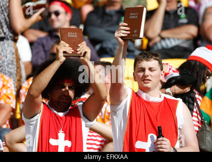 Wellington, Neuseeland. 6. Februar 2015. England-Fans. Tag eins der HSBC Sevens, Westpac Stadium, Wellington, Neuseeland. Freitag, 6. Februar 2015. Bildnachweis: Aktion Plus Sport/Alamy Live-Nachrichten Stockfoto