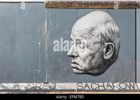 Andrei Sacharov im Bild des russischen Künstlers Dmitri Vrubel an der Berliner Mauer in der East Side Gallery in Berlin, Deutschland, Europa Stockfoto