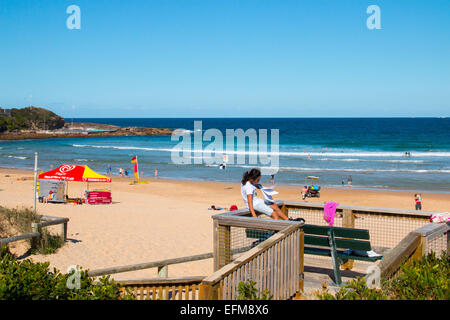 Freiwillige Surferrettung am Freshwater Beach, Sydney, Australien im September 2014 Stockfoto