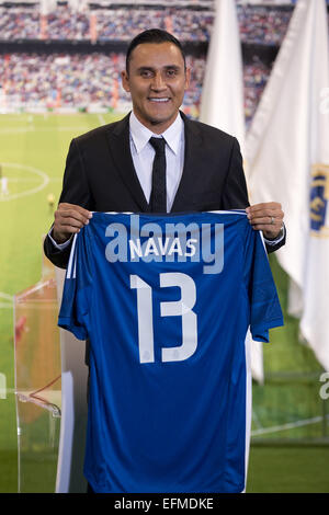 Keylor Navas bei seiner Enthüllung als ein neuer Spieler von Real Madrid im Santaigo Bernabeu Stadion in Madrid, Spanien-Featuring: Keylor Navas wo: Madrid, Spanien: 5. August 2014 Stockfoto