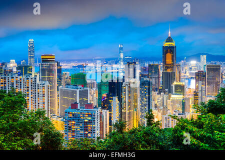 Hong Kong, China Stadtbild in der Dämmerung. Stockfoto