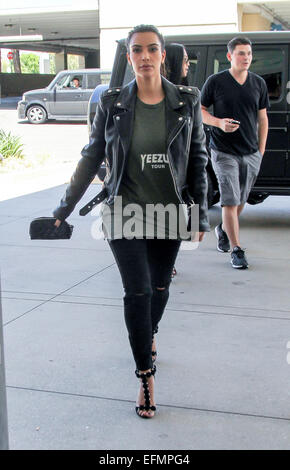 Kim Kardashian geht einkaufen in Topanga Mall Canoga Park mit: Kim Kardashian Where: Canoga Park, Kalifornien, USA bei: 5. August 2014 Stockfoto