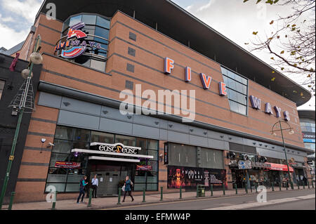 Fünf Möglichkeiten Birmingham Cineworld Kino Unterhaltung komplexe breite Straße Stockfoto