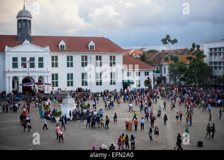 Jakarta, Indonesien. 07.. Februar 2015. Atmosphäre des ehemaligen holländischen kolonialen Rathauses. Zentrum einer Kunstausstellung von Jakarta Endowment for the Arts and Heritage bis Mai 3., die die holländische Kolonialzeit mit der Gegenwart verbindet und die Wiederbelebung der Altstadt unterstützt. Stockfoto