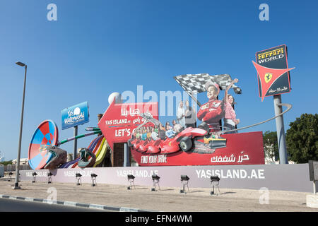 Yas Island Werbung Plakatwand in der Stadt Dubai. 18. Dezember 2014 in Dubai, Vereinigte Arabische Emirate Stockfoto