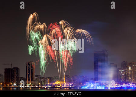 Feuerwerk in Sharjah City, Vereinigte Arabische Emirate Stockfoto