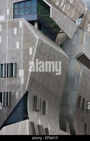 41 Cooper Square abgeschlossen Wahrzeichen akademische Gebäude auf dem Campus der Cooper Union, vom Architekten Thom Mayne in 2009 New York. Stockfoto