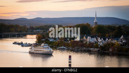 Abend auf dem Ottawa River. Stockfoto
