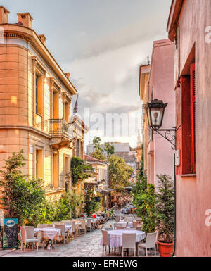 Ein malerisches Restaurant Plaka in Athen, Griechenland Stockfoto