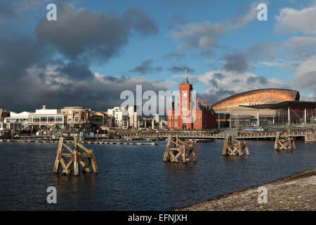 Pierhead Gebäude mit Senedd, Waliser Versammlung und Wales Millennium Centre, Bucht von Cardiff, Wales, UK Stockfoto