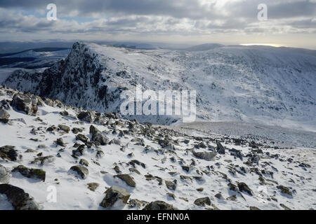 Cadir Idris im Winter im Schnee Stockfoto