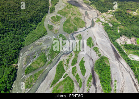 Pastaza River Basin Luftaufnahme aus niedriger Höhe in voller Größe Hubschrauber Stockfoto