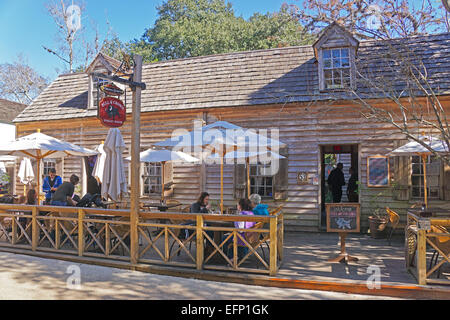 Bull & Krone Publick House im Kolonialviertel von St. Augustine, Florida Stockfoto