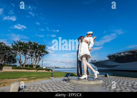 Die bedingungslose Kapitulation Statue im Hafen von Thunfisch. San Diego, California, Vereinigte Staaten von Amerika. Stockfoto