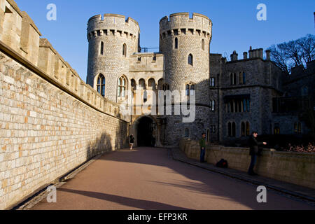 Norman Gateway auf Schloss Windsor, Berkshire, England im Januar Stockfoto