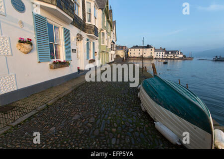 Stadt Dartmouth, England. Malerische morgendliche Aussicht von Dartmouth des historischen Bayard Cove. Stockfoto