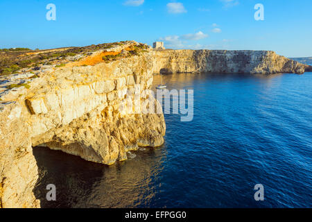 Cliff Top Wachturm, Insel Comino, Malta, Mittelmeer, Europa Stockfoto