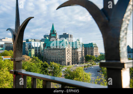 Bund-Gebäude im Zentrum von Ottawa, Ontario, Kanada, Nordamerika Stockfoto