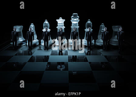 Glas-Schachbrett - Geschäftsmann Bauern Website Stockfoto