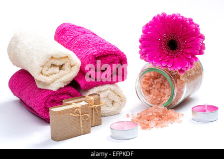 Spa-Bad-Accessoires mit Seife, Badesalz Stockfoto