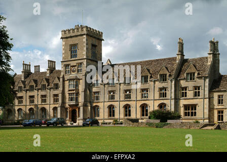 Königliche landwirtschaftliche Universität (RAU), ehemals Royal Agricultiral College (RAC),Cirencester,Gloucestershire,UK.farming des ländlichen Raums Stockfoto