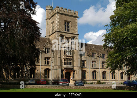 Königliche landwirtschaftliche Universität (RAU), ehemals Royal Agricultiral College (RAC),Cirencester,Gloucestershire,UK.farming des ländlichen Raums Stockfoto