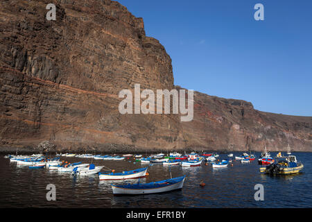 Angelboote/Fischerboote im Hafen von Vueltas, Valle Gran Rey, La Gomera, Kanarische Inseln, Spanien Stockfoto